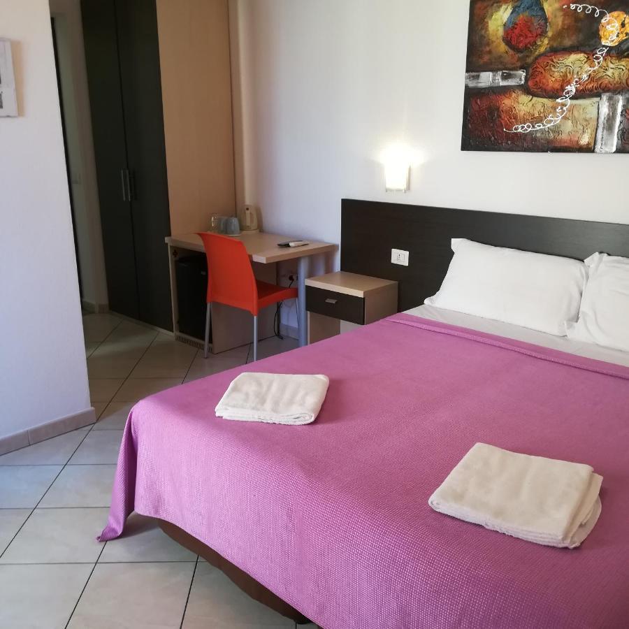 La Locanda Del Mare B&B 라 칼레타 외부 사진