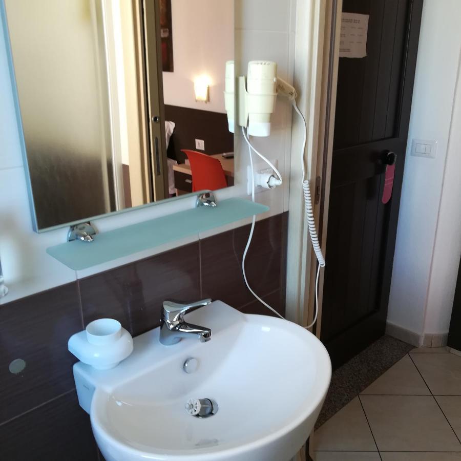 La Locanda Del Mare B&B 라 칼레타 외부 사진